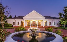 Bakenhof Winelands Lodge